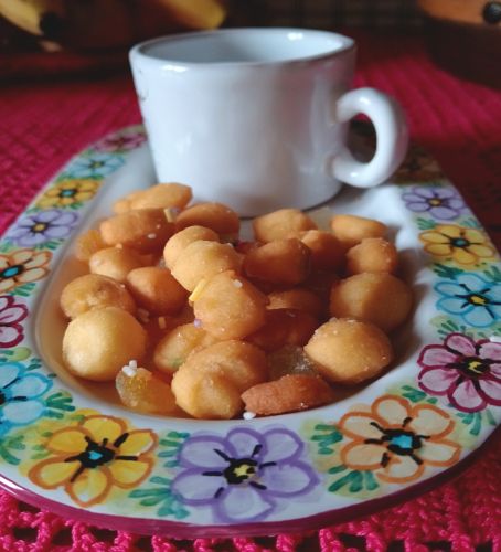 Struffoli - foto di Wilma Zanelli